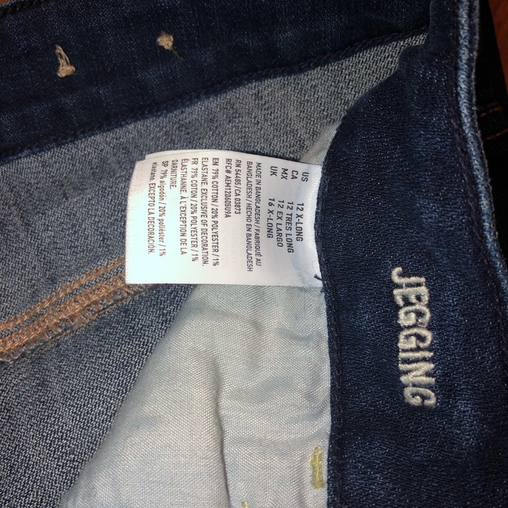 AE JEANS (SIZE12)